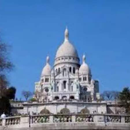 2 Pieces Parisien à 10 Min De Montmartre Appartamento