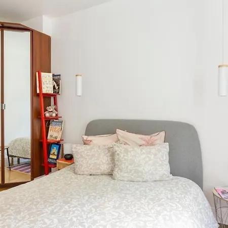 Appartamento 2 Pieces Parisien à 10 Min De Montmartre Parigi